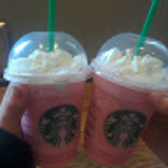 Meet your Posher, Anabelle - Picture 1 of 1